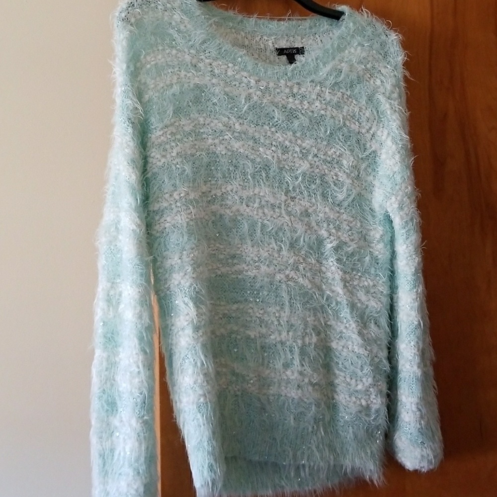 Apt. 9 small Sweater